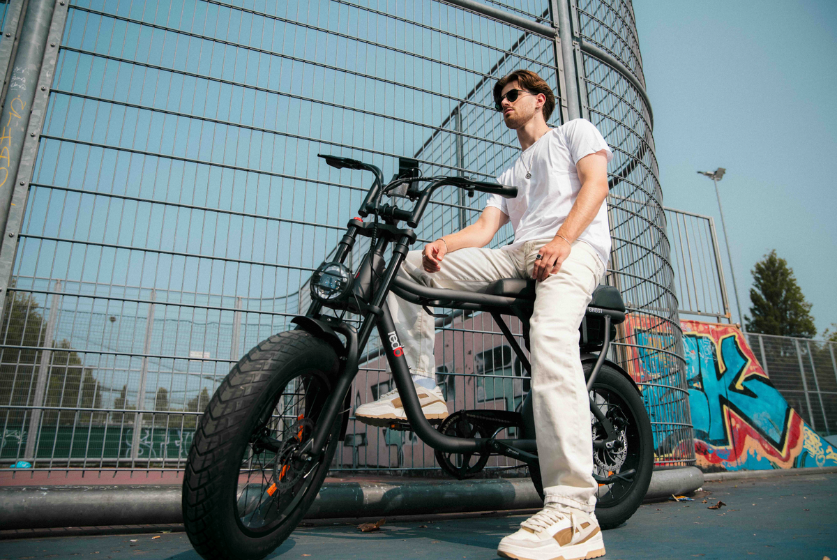 RED6 Ghost fatbike met duo zit voor een passagier