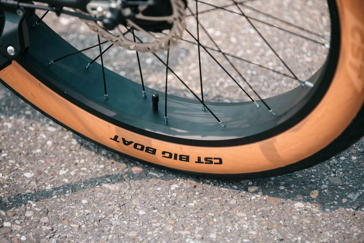 BOHLT Q26 elektrische fatbike - zadel en frame detail